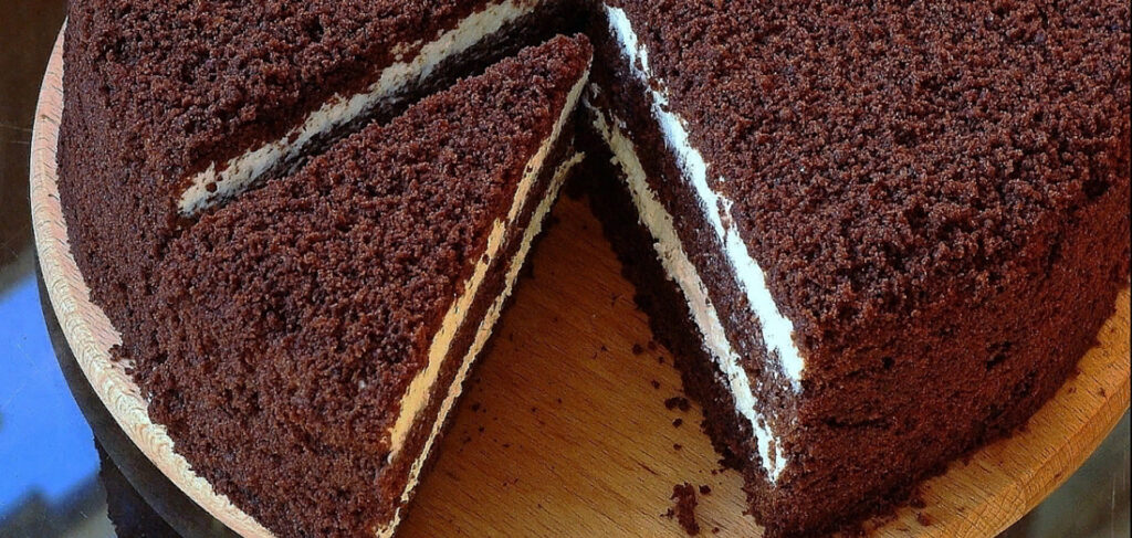 Сметанно-шоколадний торт